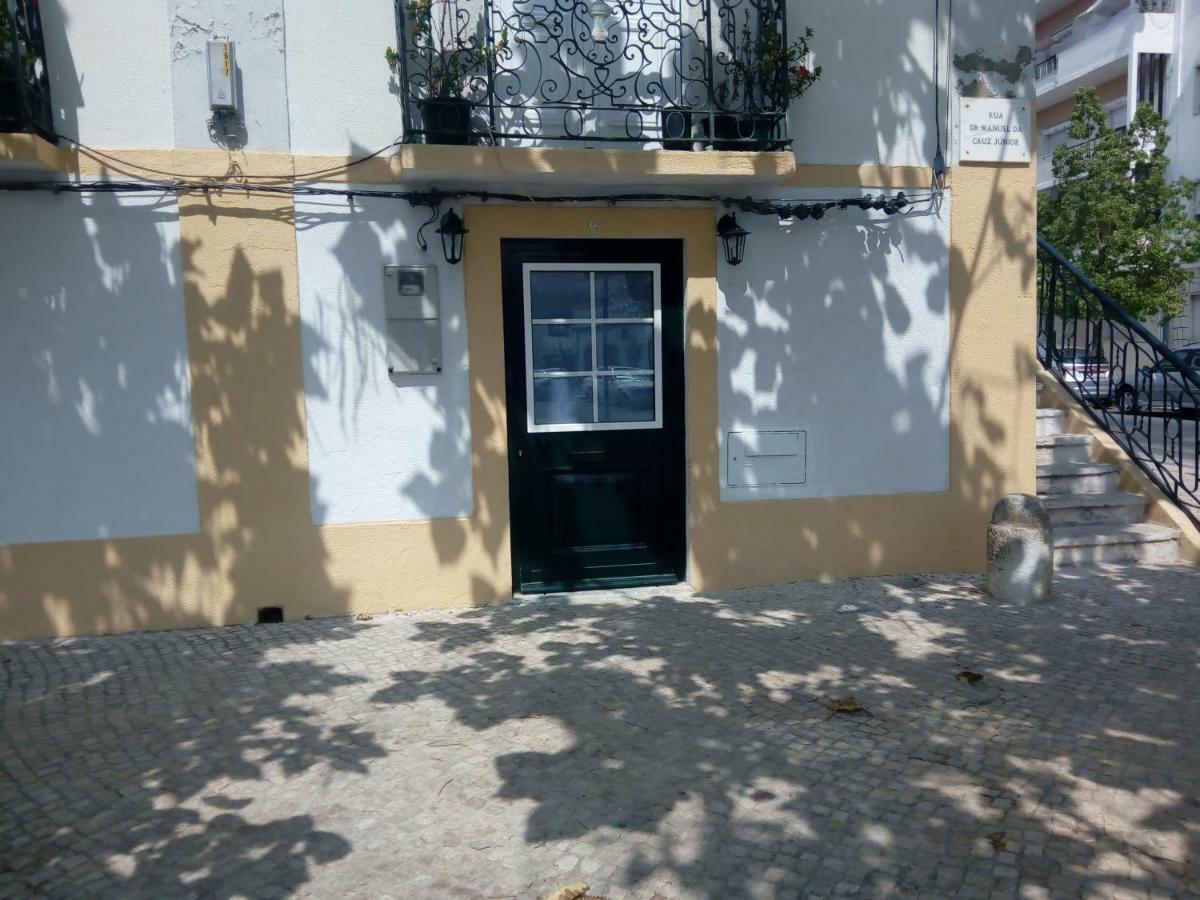 Fisherman'S Inn Montijo Exterior photo