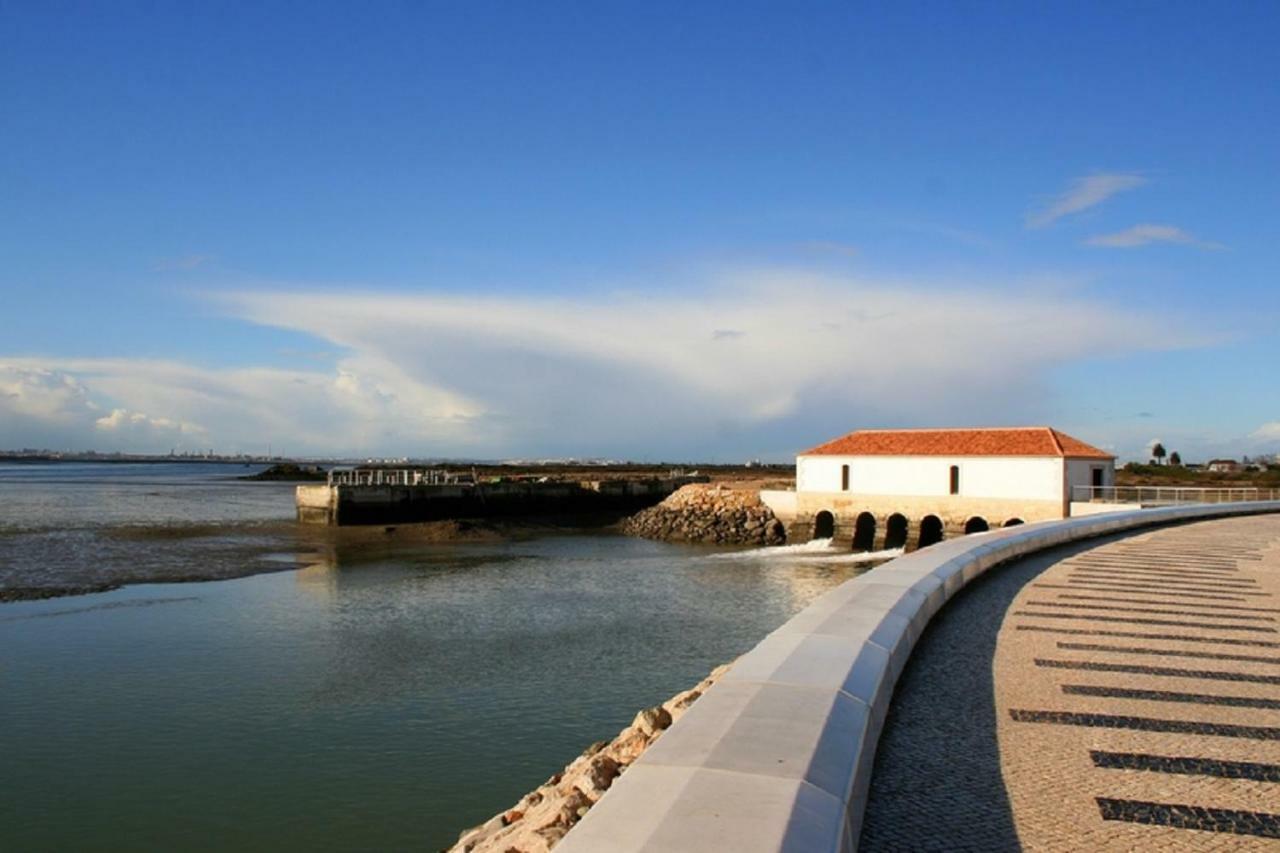 Fisherman'S Inn Montijo Exterior photo